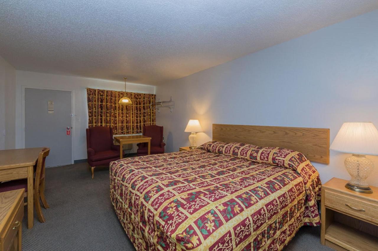 Motel 8 Rock Springs Buitenkant foto