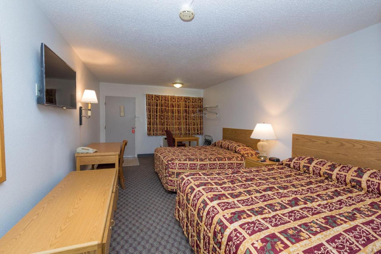 Motel 8 Rock Springs Buitenkant foto