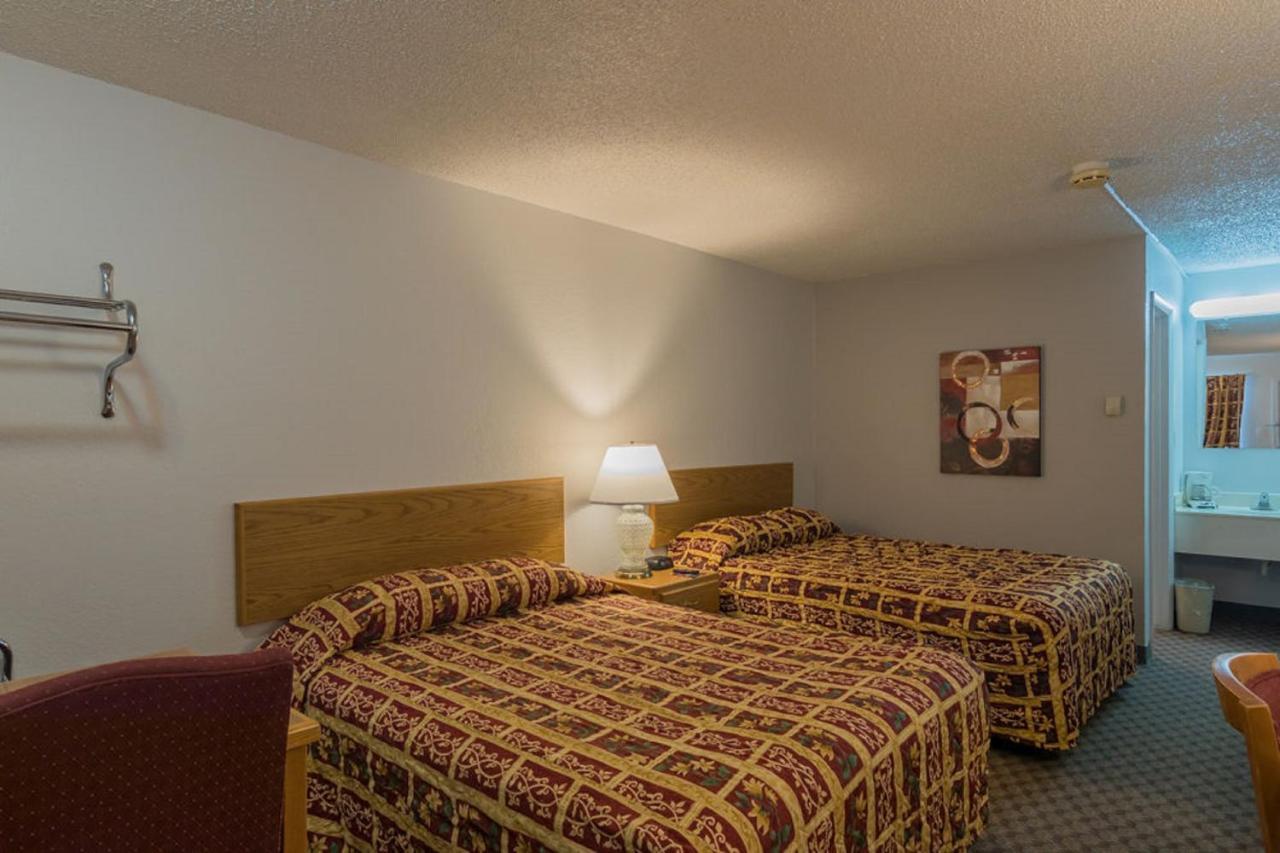 Motel 8 Rock Springs Buitenkant foto